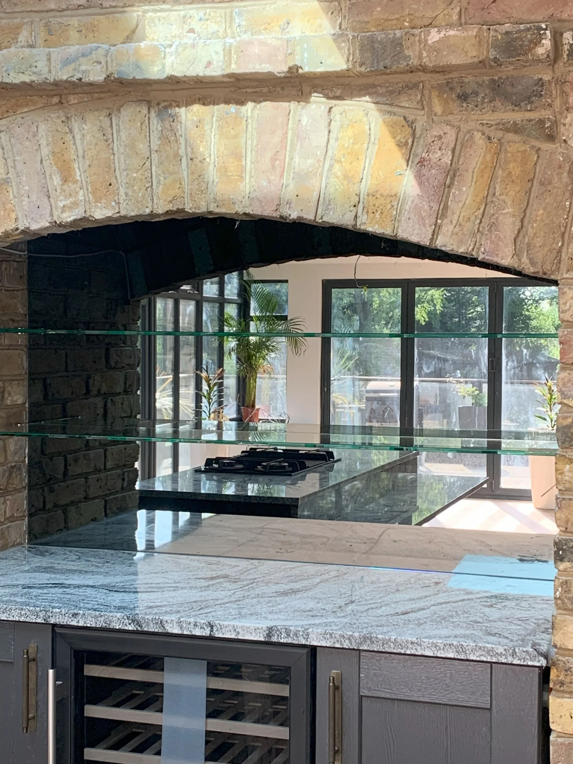 im glass Mirrored Wall